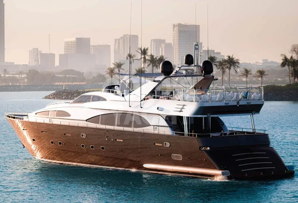 Celestial Majesty Obi-Wan 100 Yacht — photo 3