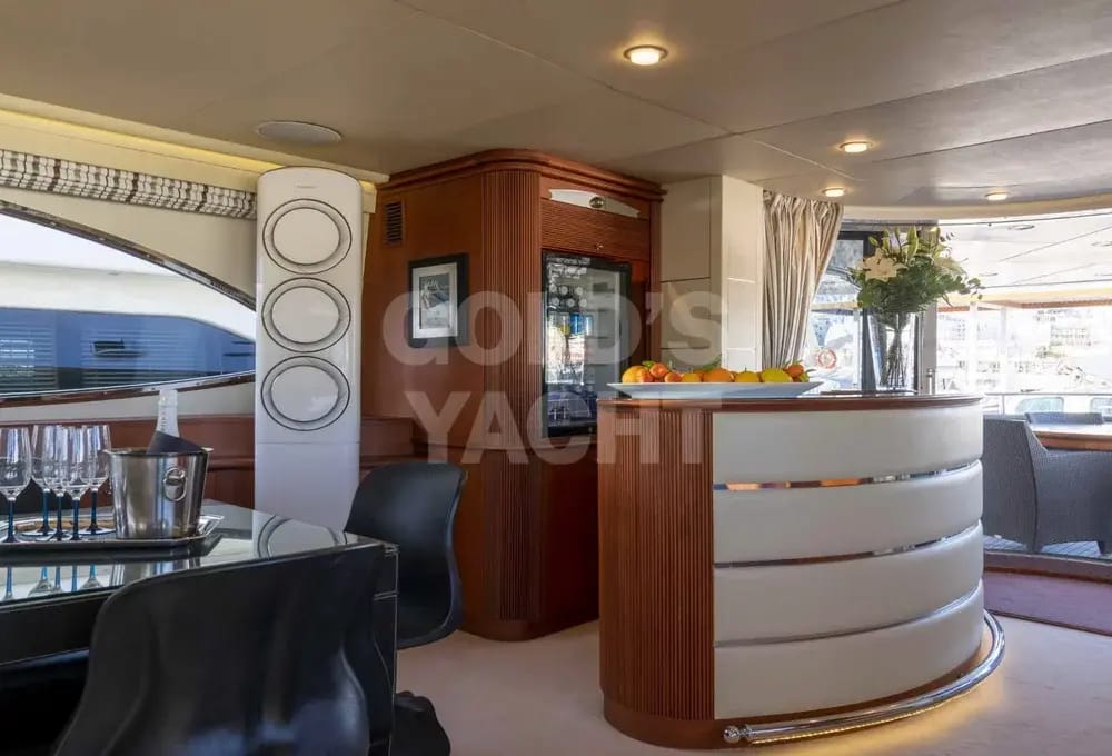 Celestial Majesty Obi-Wan 100 Yacht — photo 9