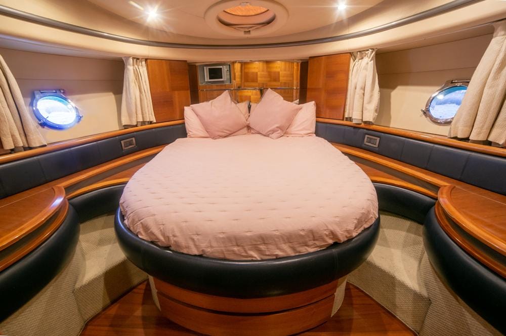 Explorer Goldeon Reef’s Rhapsody 50 Yacht — photo 14
