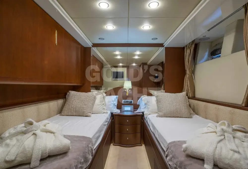 Celestial Majesty Obi-Wan 100 Yacht — photo 12