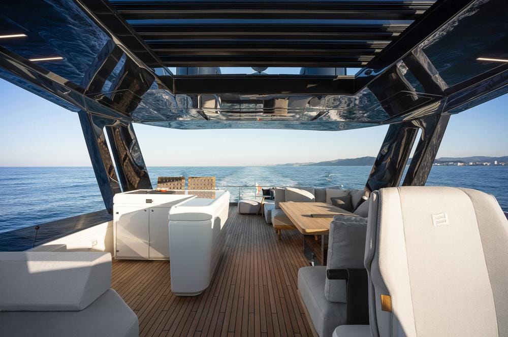 Celestial Majesty Windseeker 85 Yacht — photo 4