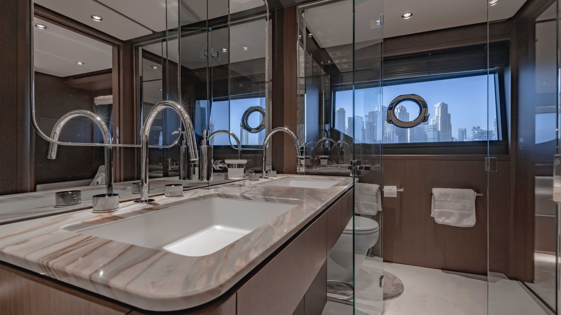 Celestial Majesty Verona 95 Yacht — photo 15
