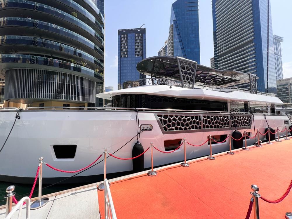 Explorer Goldeon Anthem 95 Yacht — photo 6