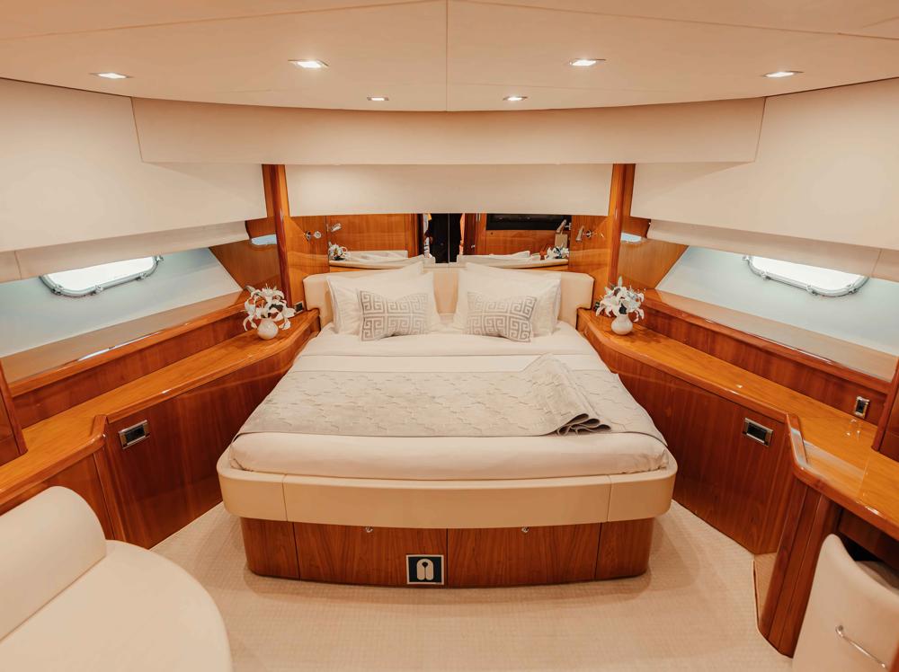 Celestial Majesty Majesty 100 Yacht — photo 15