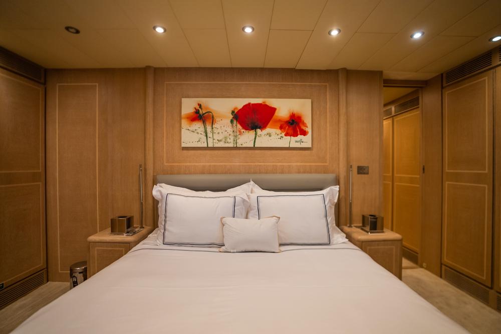Celestial Majesty Mirage 125 Yacht — photo 16