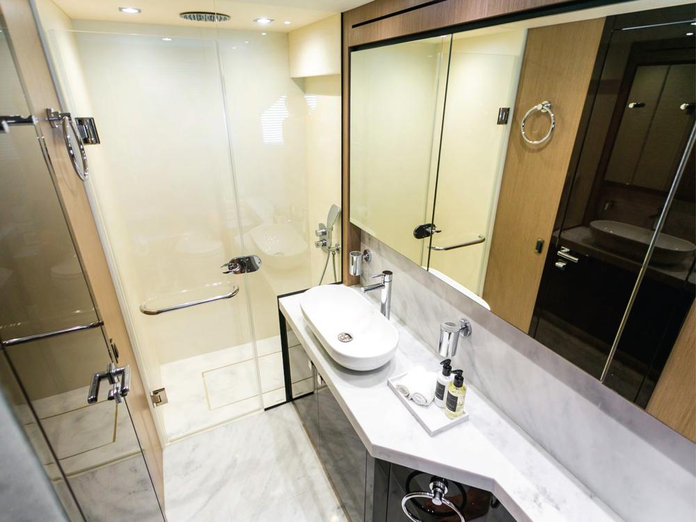 Celestial Majesty Pearl 70 Yacht — photo 13
