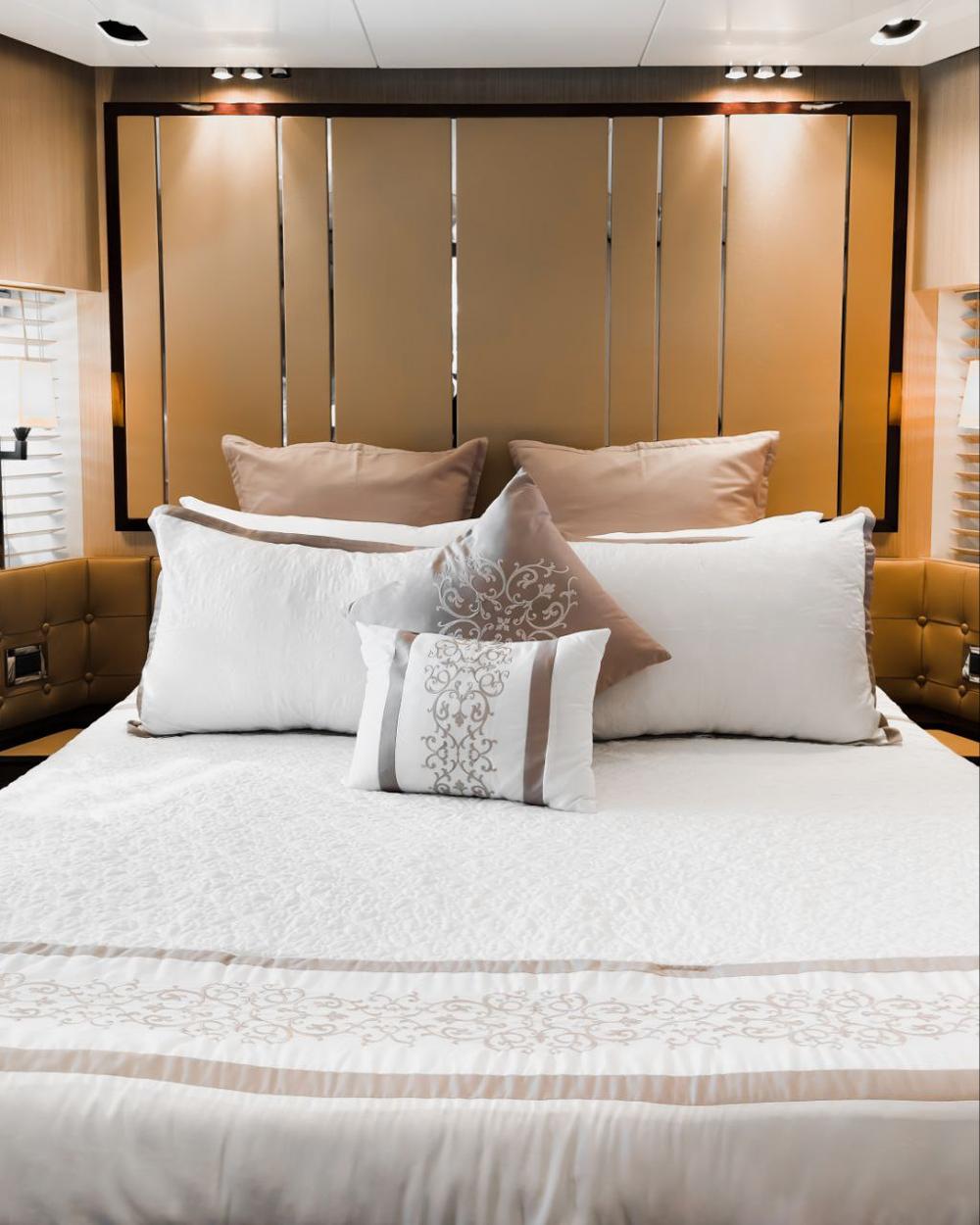 Voyager Elite Bliss 90 Yacht — photo 15