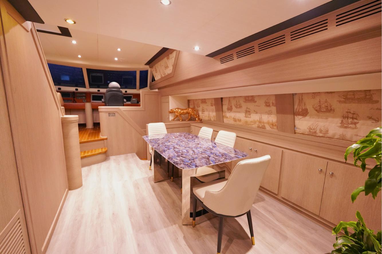 Explorer Goldeon Seafarer 95 Yacht — photo 8