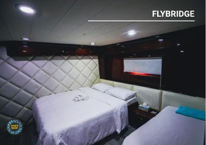 Explorer Goldeon Waterfront 90 Yacht — photo 10