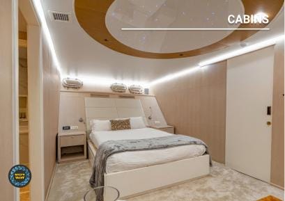 Celestial Majesty Whisper 180 Yacht — photo 12