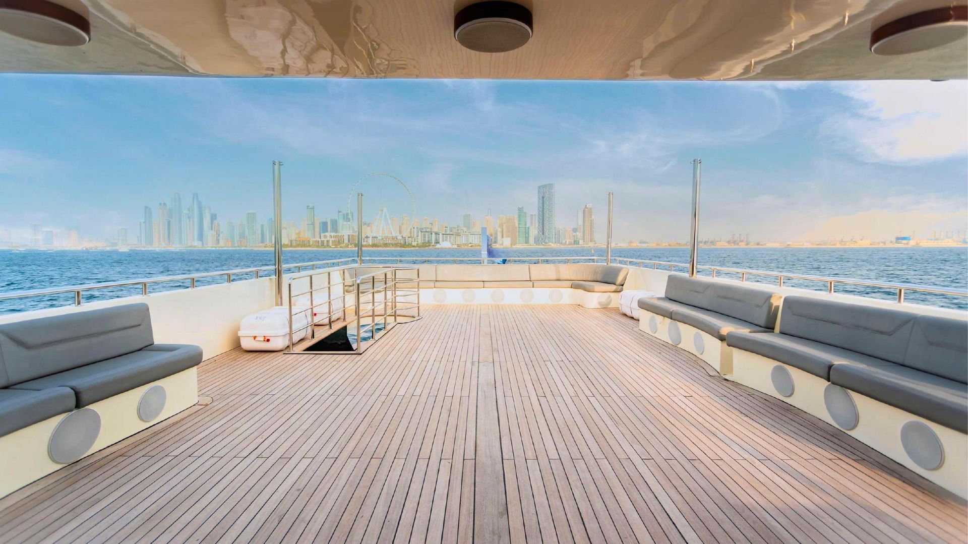 Voyager Elite Levity 160 Yacht — photo 16