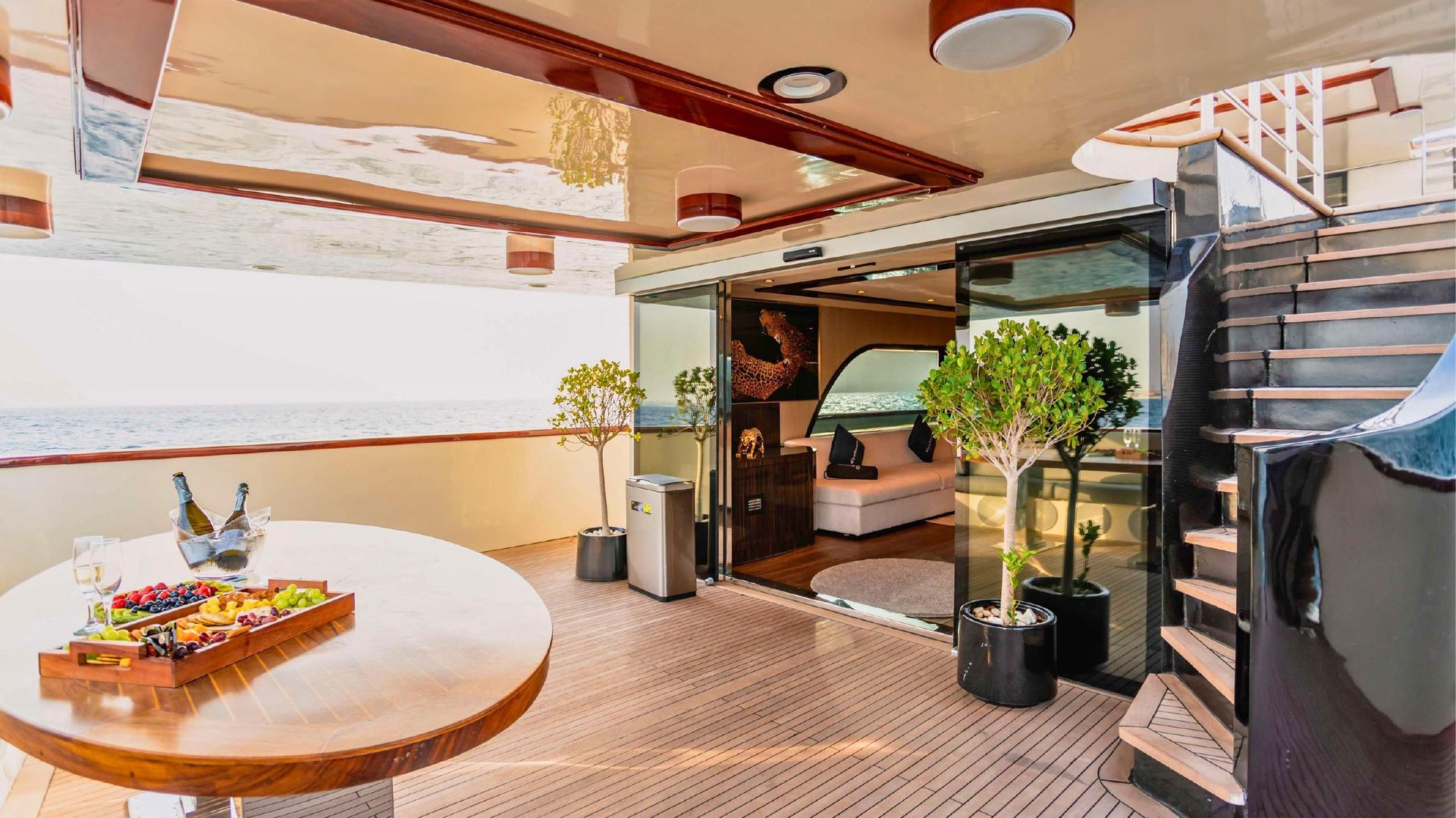 Voyager Elite Levity 160 Yacht — photo 18