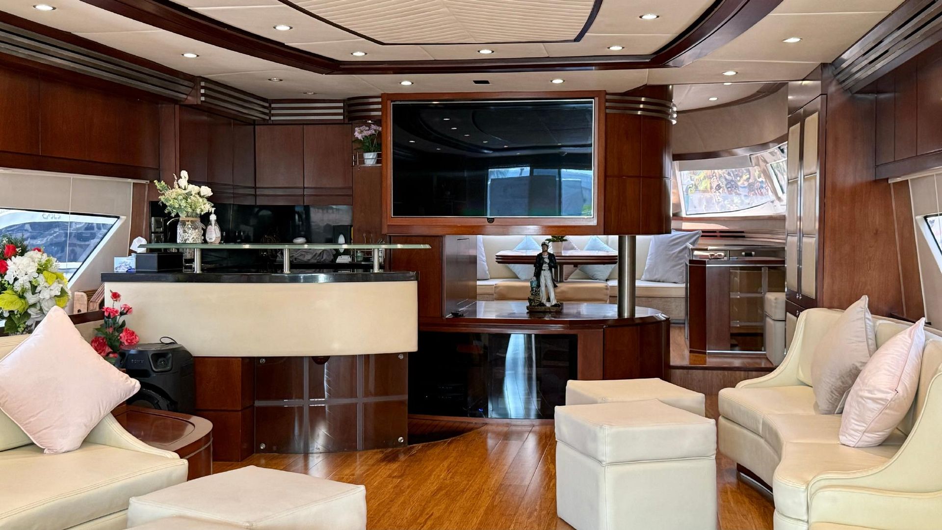 Explorer Goldeon Siral 95 Yacht — photo 4