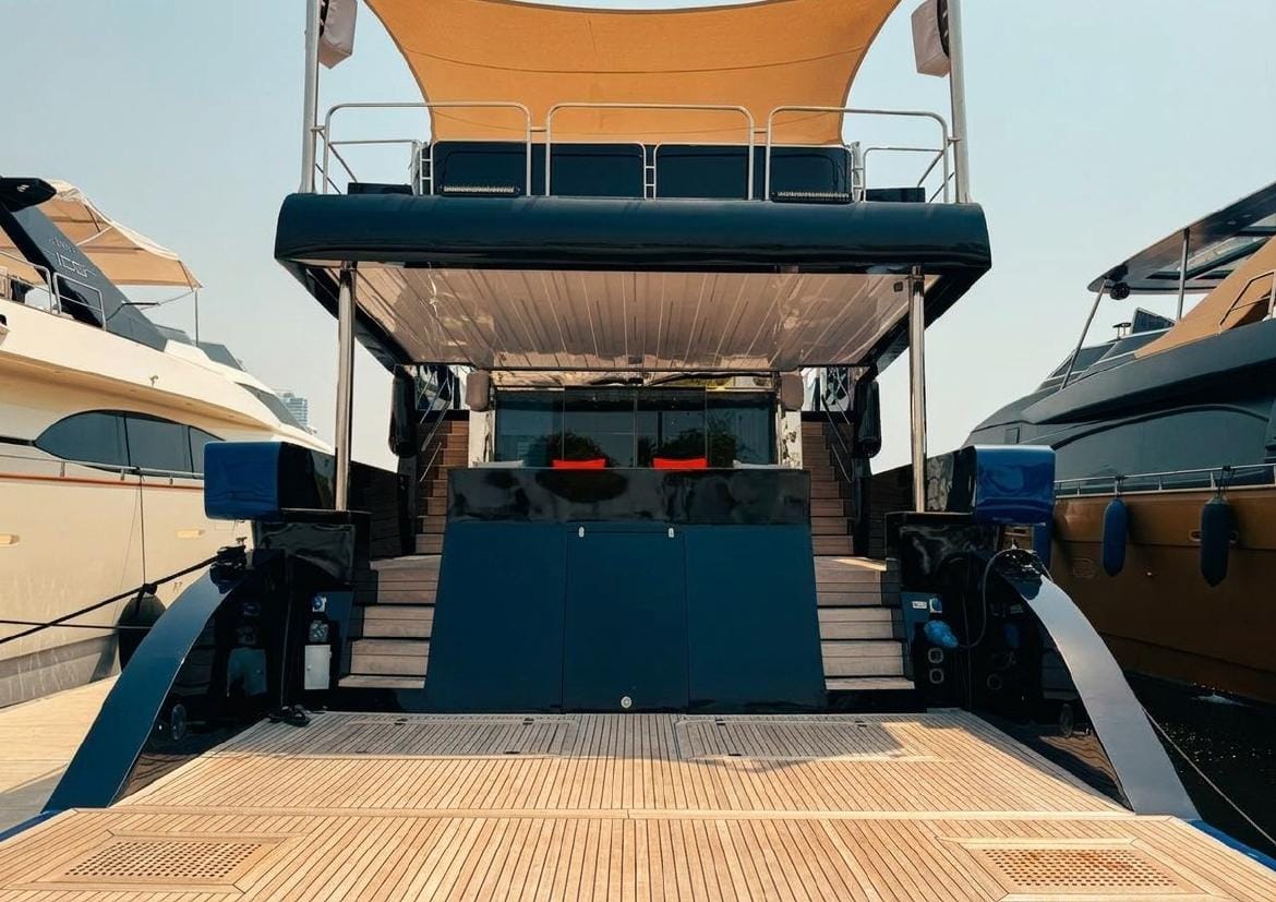 Enigma 100 Yacht — photo 3