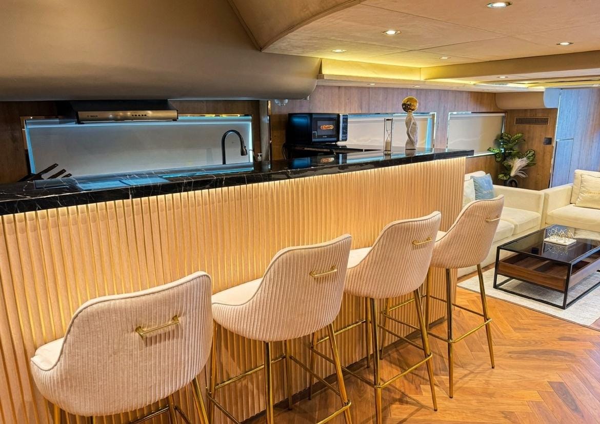 Enigma 100 Yacht — photo 10