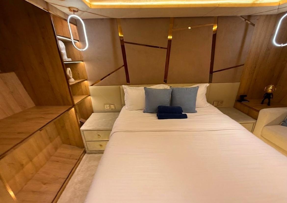 Enigma 100 Yacht — photo 12