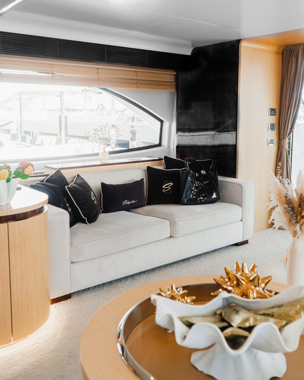 Voyager Elite Bliss 90 Yacht — photo 11