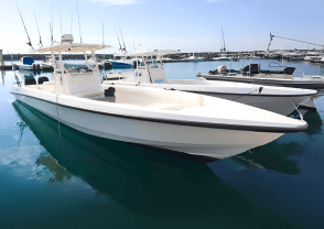 Sailfish 40 на Fujeirah International Yacht club