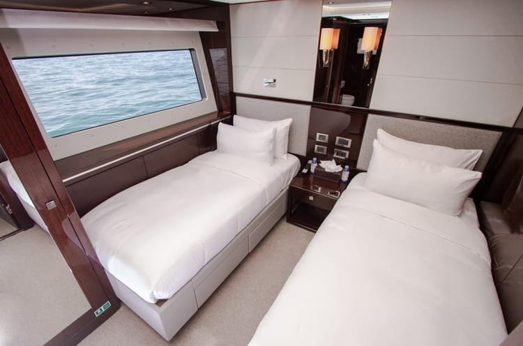 Eclipse Sovereign Moonlight 130 Yacht — photo 17