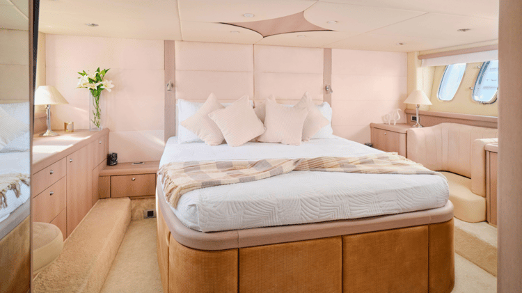 Voyager Elite Kazuki 70 Yacht — photo 10