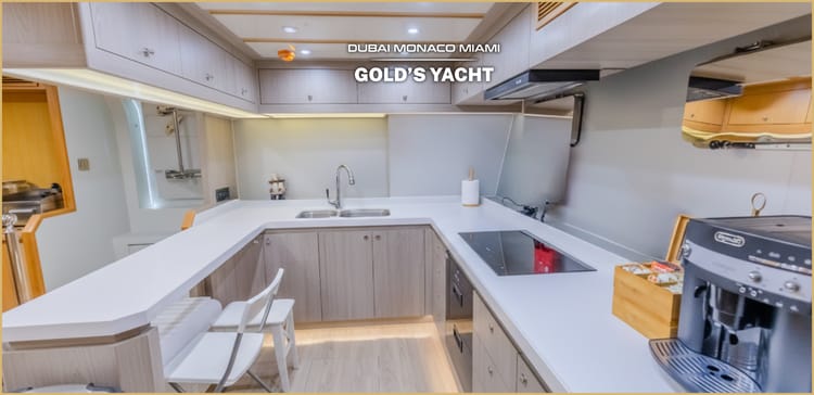 Voyager Elite Waterfront 105 Yacht — photo 12