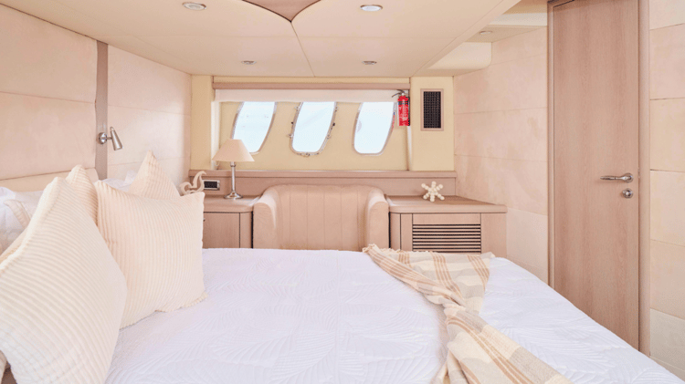 Voyager Elite Kazuki 70 Yacht — photo 11