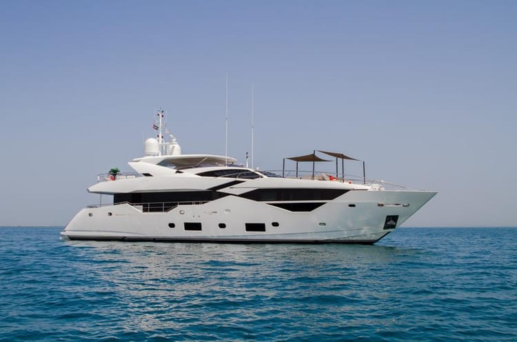 Eclipse Sovereign Moonlight 130 Yacht — photo 2