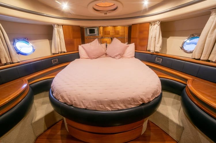 Explorer Goldeon Reef’s Rhapsody 50 Yacht — photo 14