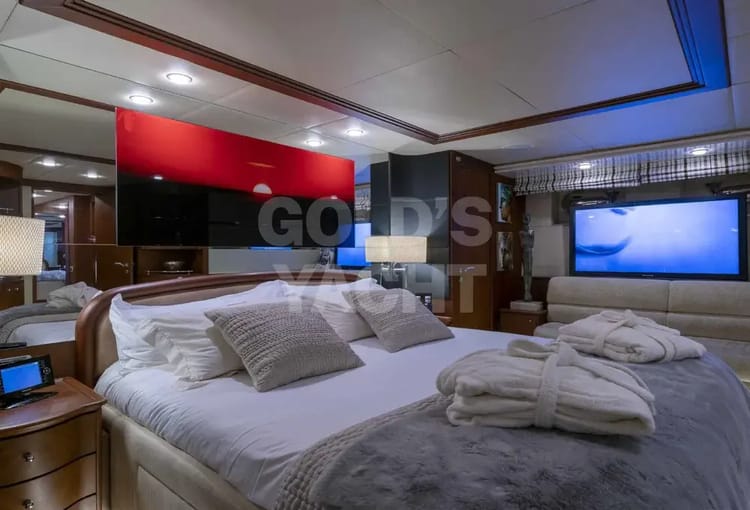 Celestial Majesty Obi-Wan 100 Yacht — photo 13