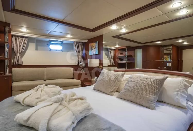 Celestial Majesty Obi-Wan 100 Yacht — photo 11