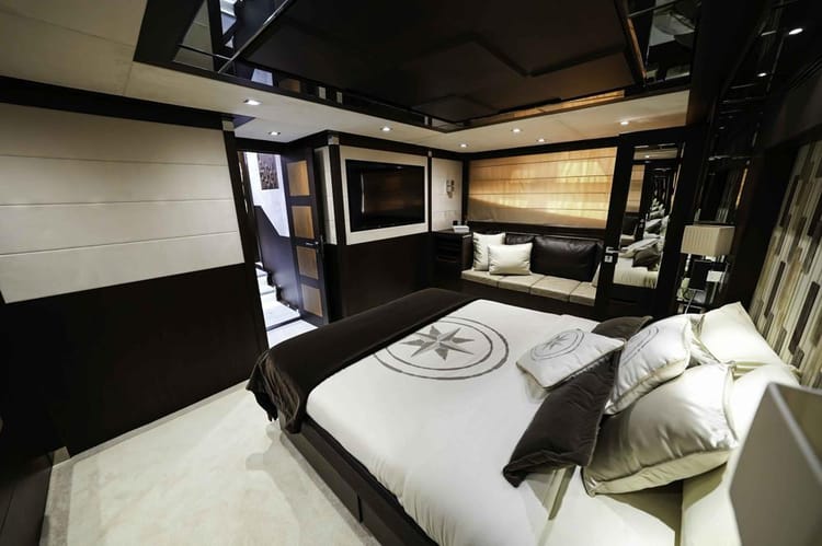 Celestial Majesty Siren 85 Yacht — photo 25