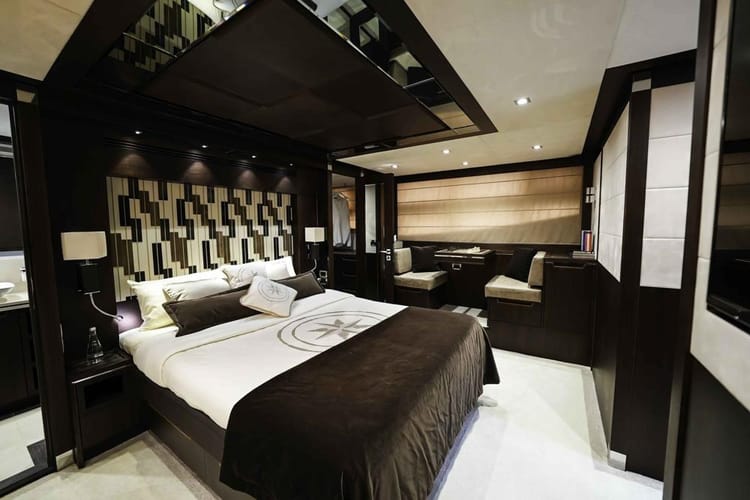 Celestial Majesty Siren 85 Yacht — photo 20