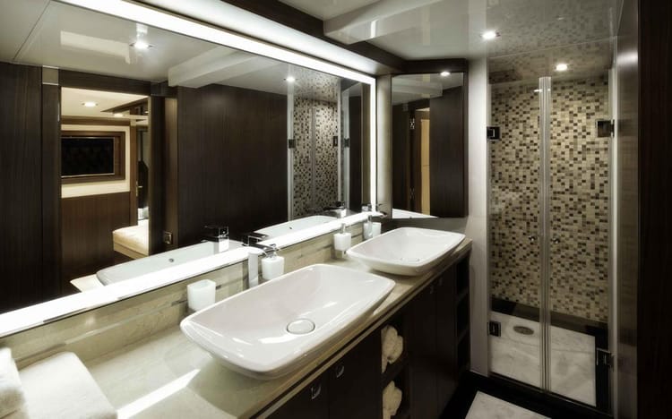Celestial Majesty Siren 85 Yacht — photo 22