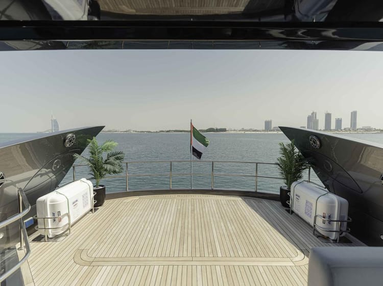 Celestial Majesty Dancer 90 Yacht — photo 4