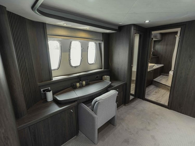 Celestial Majesty Dancer 90 Yacht — photo 21