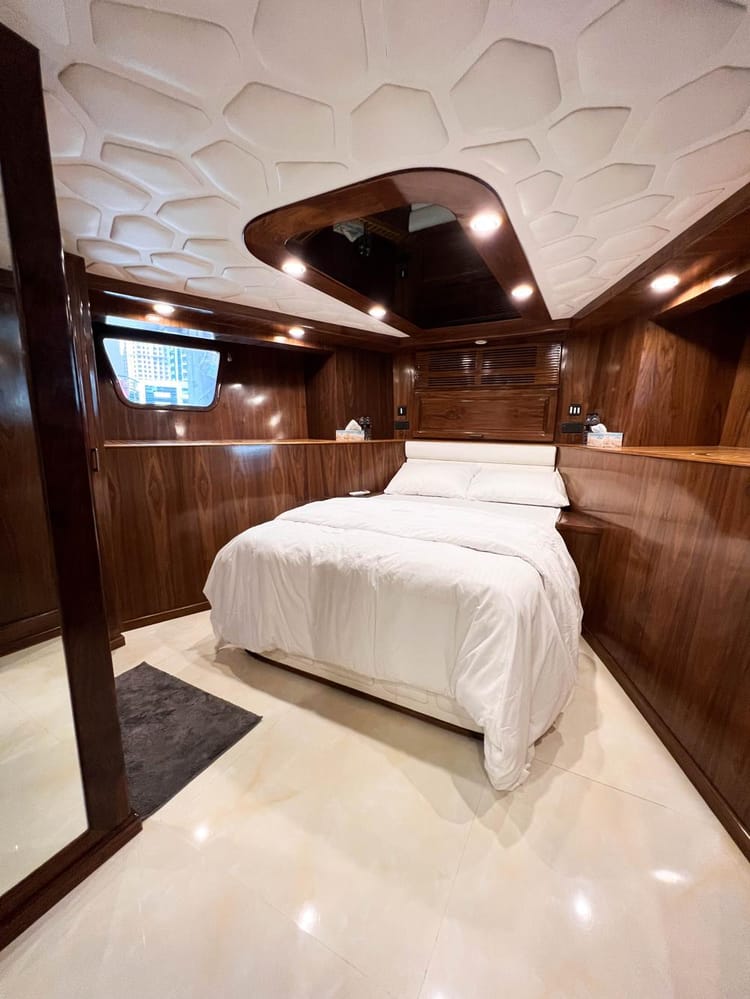 Explorer Goldeon Anthem 95 Yacht — photo 18