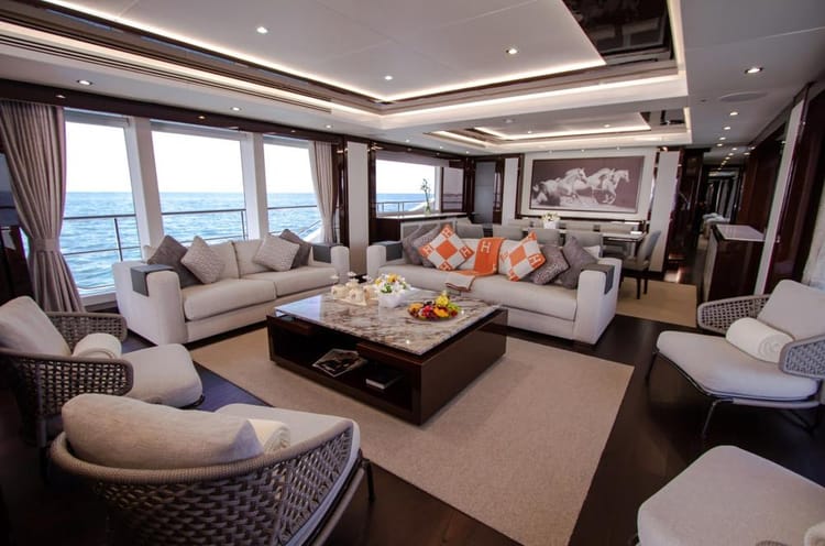 Eclipse Sovereign Moonlight 130 Yacht — photo 14