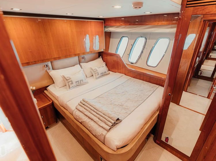 Celestial Majesty Majesty 100 Yacht — photo 16