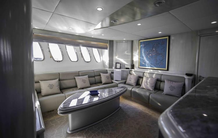 Celestial Majesty Triumph 95 Yacht — photo 10