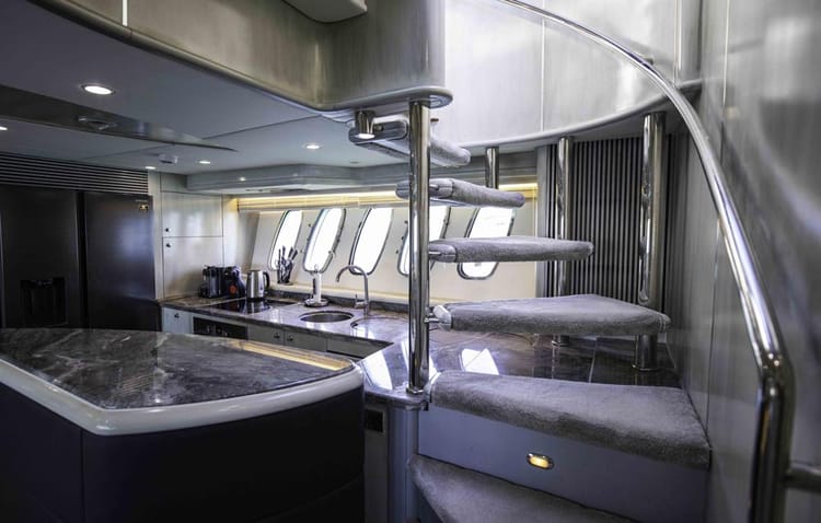 Celestial Majesty Triumph 95 Yacht — photo 16
