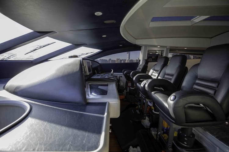 Celestial Majesty Triumph 95 Yacht — photo 4