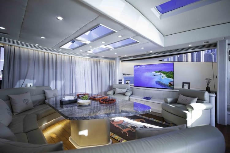 Celestial Majesty Triumph 95 Yacht — photo 7