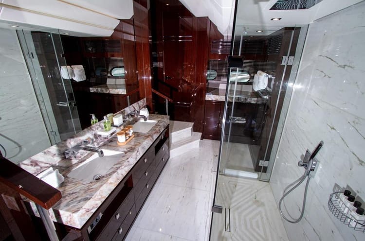 Eclipse Sovereign Moonlight 130 Yacht — photo 19