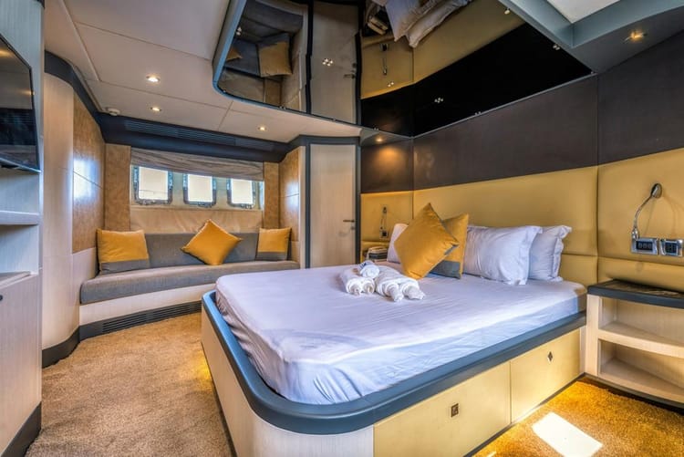 Voyager Elite Siren 80 Yacht — photo 12