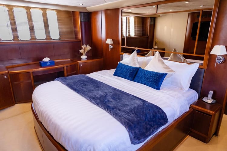 Voyager Elite Seashell 82 Yacht — photo 14