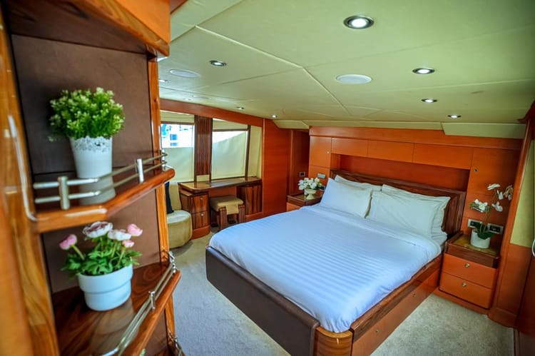 Voyager Elite Melody 105 Yacht — photo 14