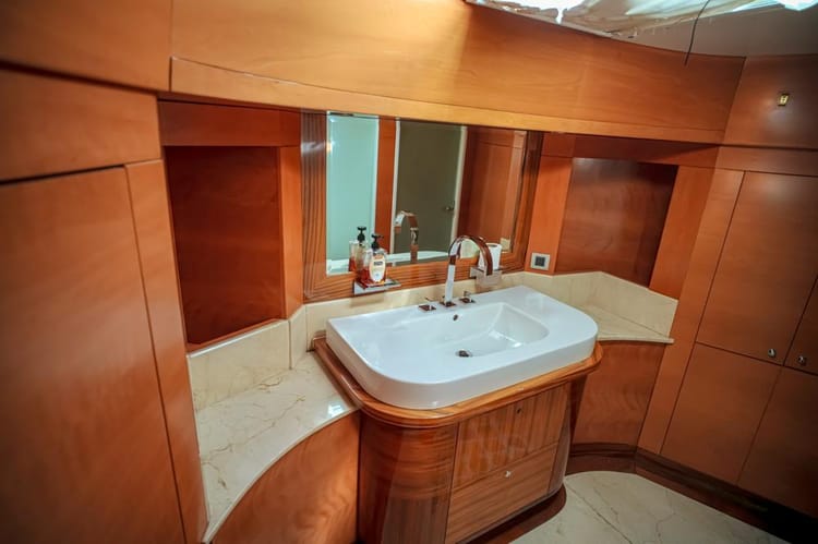 Voyager Elite Melody 105 Yacht — photo 16