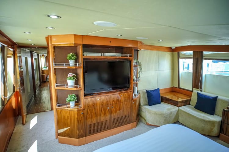 Voyager Elite Melody 105 Yacht — photo 13
