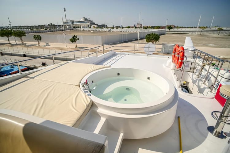 Voyager Elite Melody 105 Yacht — photo 7