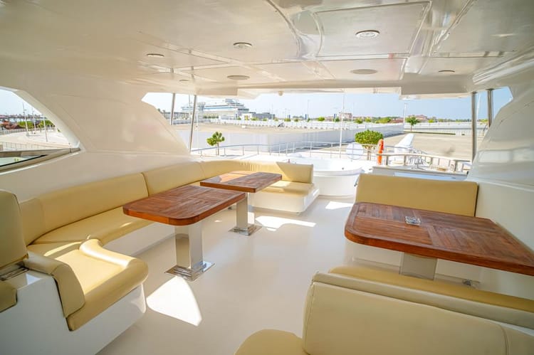 Voyager Elite Melody 105 Yacht — photo 9
